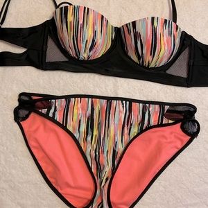 Xhilaration Swimsuit. Top-M/Bottom-L. 2piece